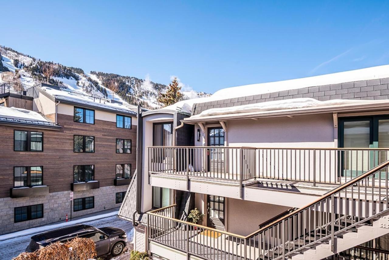 Chateau Dumont Unit 2, Condo With Central, Downtown Location Aspen Exterior photo